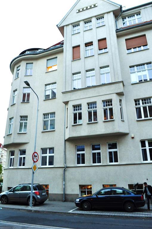 Happy House Hostel Poznań Buitenkant foto