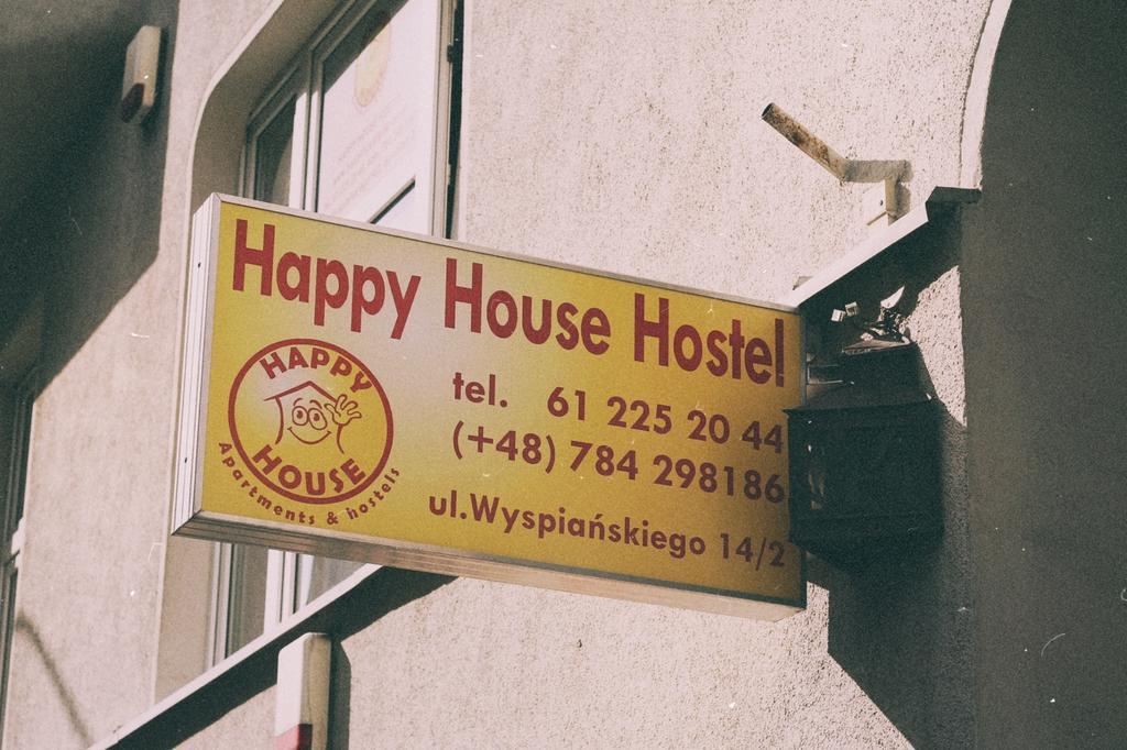 Happy House Hostel Poznań Buitenkant foto